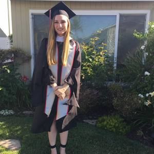 Meet your Posher, Caitlin